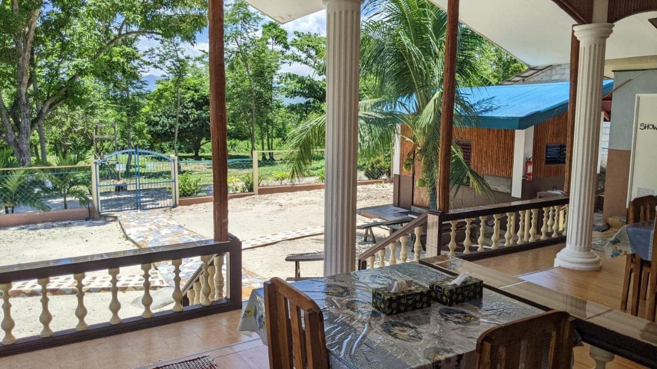 Maya Guest House - Sipaway Island San Carlos  Buitenkant foto
