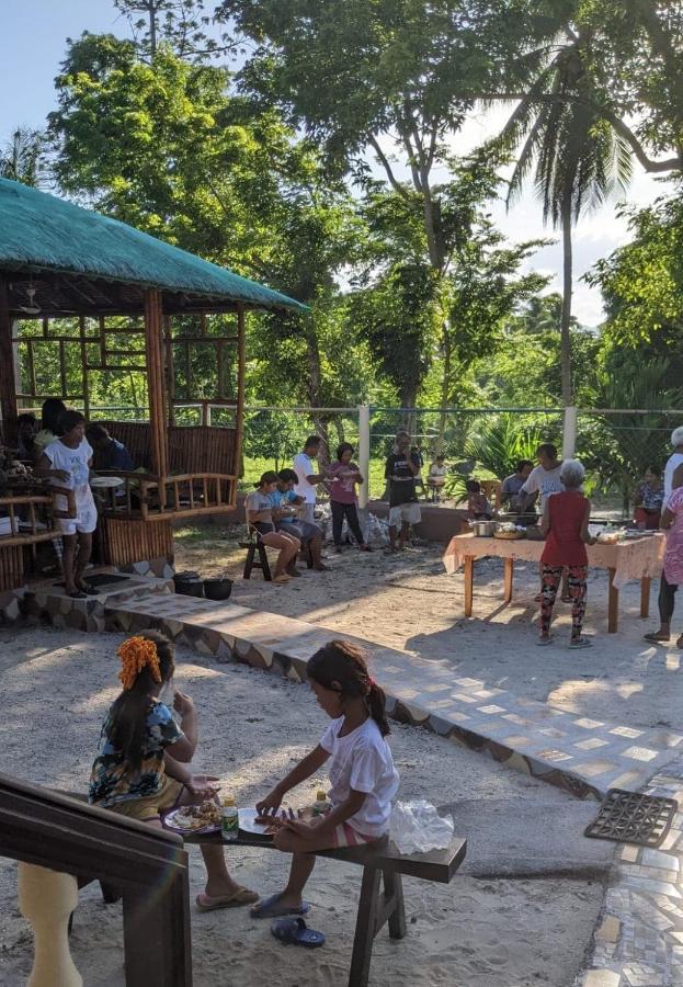 Maya Guest House - Sipaway Island San Carlos  Buitenkant foto